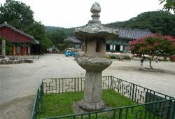 김제 금산사 석등